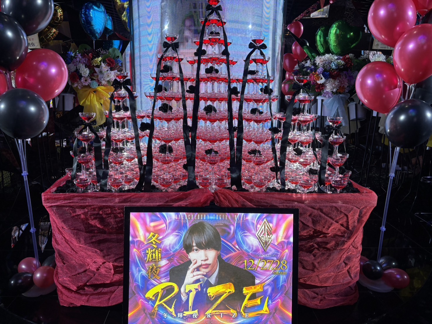 大阪🌟ONEBC REBORN🌟              冬輝夜君の姫様より シャンパンタワーいただきました！